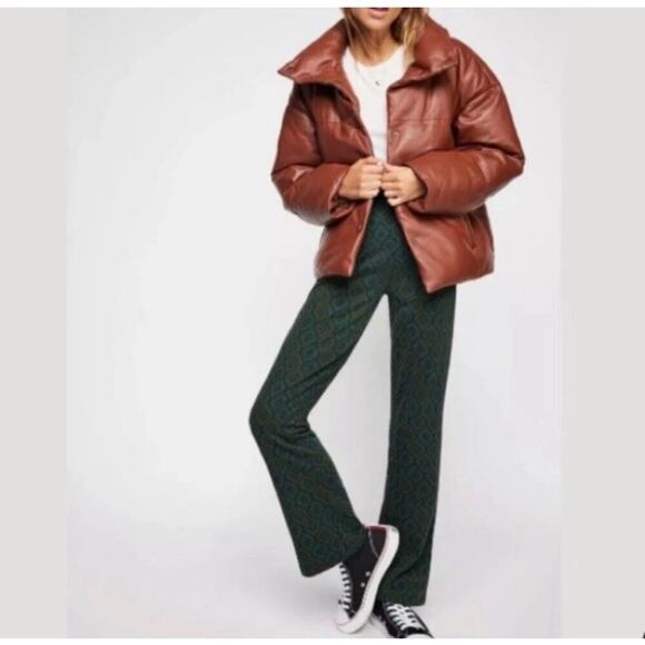 Free People Women’s Boho Stretch Flare Pants Size 10 – Green Geometric Print - Picture 1 of 11